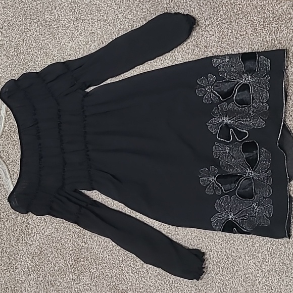 Max Studio Dresses & Skirts - NWT Max Studio boho fairycore peasant puff sleeve ruched velvet embroider dress